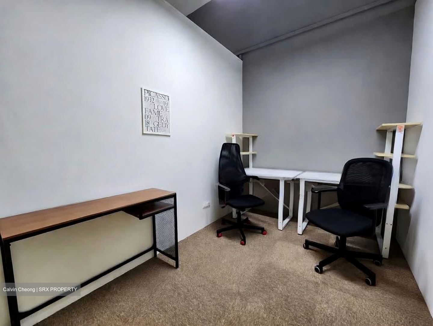 Woods Square (D25), Office #563317191